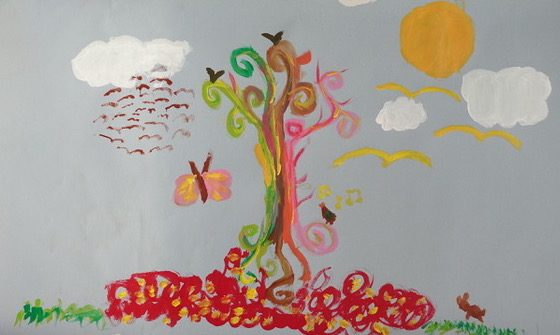 Bunter Baum mit Schmetterlingen, Sonne und Wolken